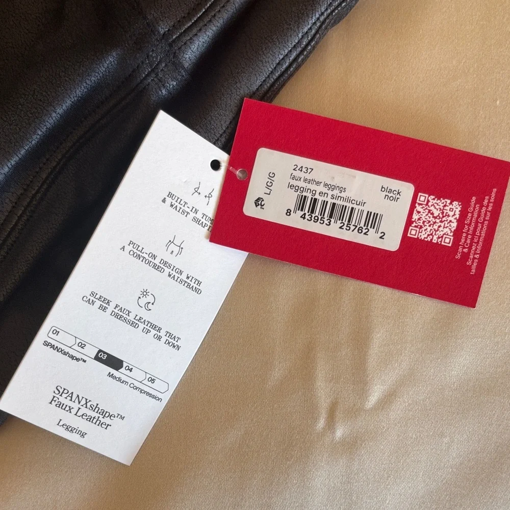 SPANX Sleek Black Leatherette Leggings NWT - Picture 2 of 2
